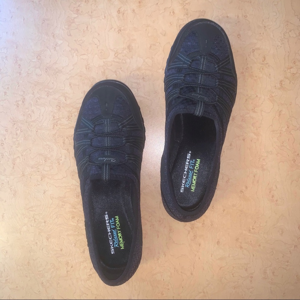 women’s size 9 skechers